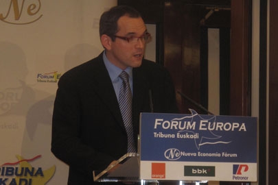 ORKESTRAKO ORKESTRAKO ZUZENDARI OROKORRA DEN IÑIGO ALBERDIK HITZALDI BAT ESKAINI DU "FÓRUM EUROPA.TRIBUNA EUSKADI"