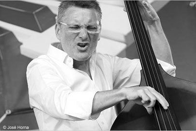 Jazza harien kontra: Gonzalo Tejadak entzulego ororentzat jazz kontzertu proposatzen du Matinéetan