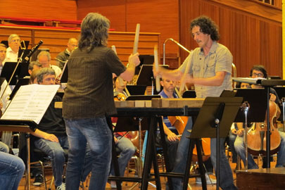 Oreka TX-en txalaparta bakarlari Euskadiko Orkestraren hurrengo kontzertuetan