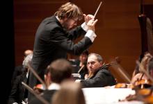 Michal Nesterowicz dirige a la Orquesta de Euskadi con Asier Polo como solista