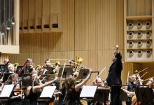 Orkestra Linzen Robert Treviñoren zuzendaritzapean